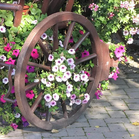 Le Caballin 3* Vogelgrun