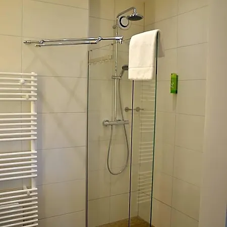 Le Caballin Szálloda Vogelgrun
